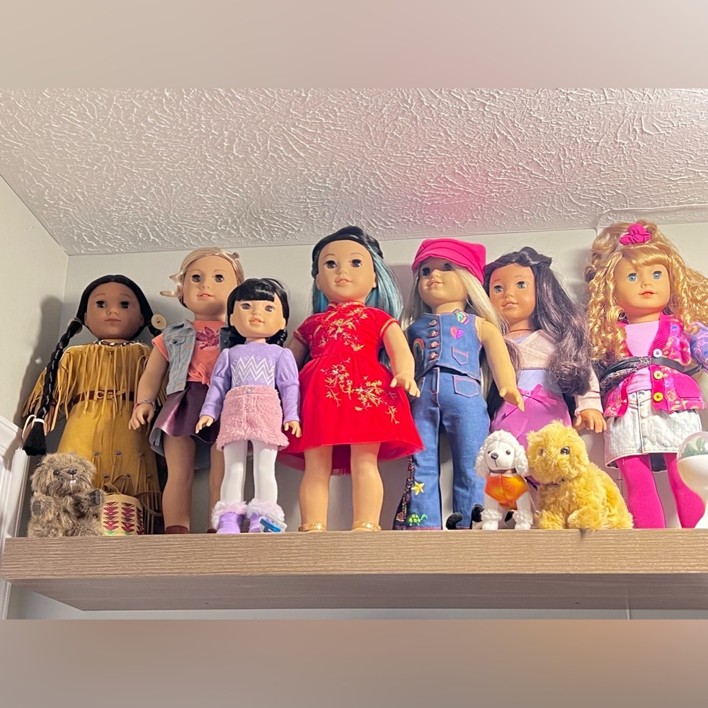 Lot of American Girl Dolls for sale